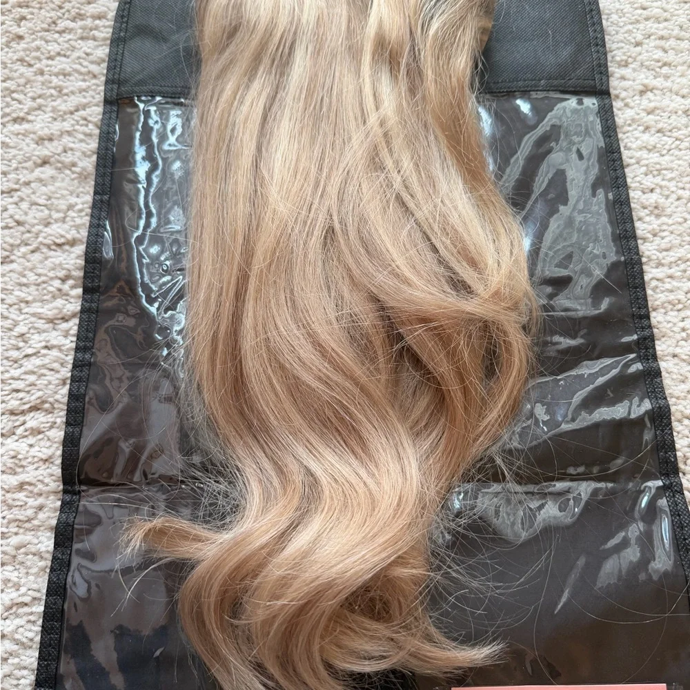 Luxy Halo Extension in Cream Blonde 16” NEVER WORN - Picture 2 of 5
